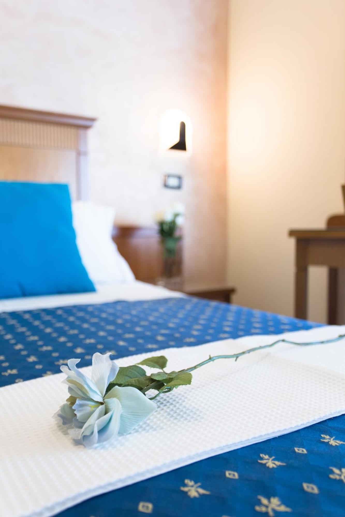 Hotel Verona Cesenatico Quarto foto